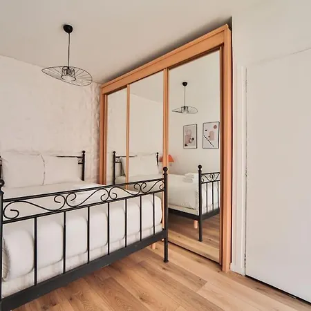 12.appartement 4pers#sevres-lecourbe#necker Parijs